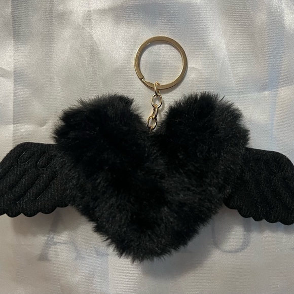 Black Heart Winged Keychain/Bag charm - Picture 1 of 4